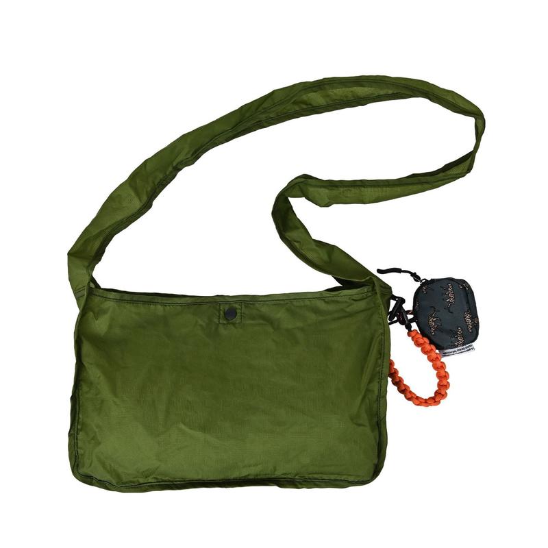 KiU Water Repellent Light Sacoche Crossbody Bag (Khaki)