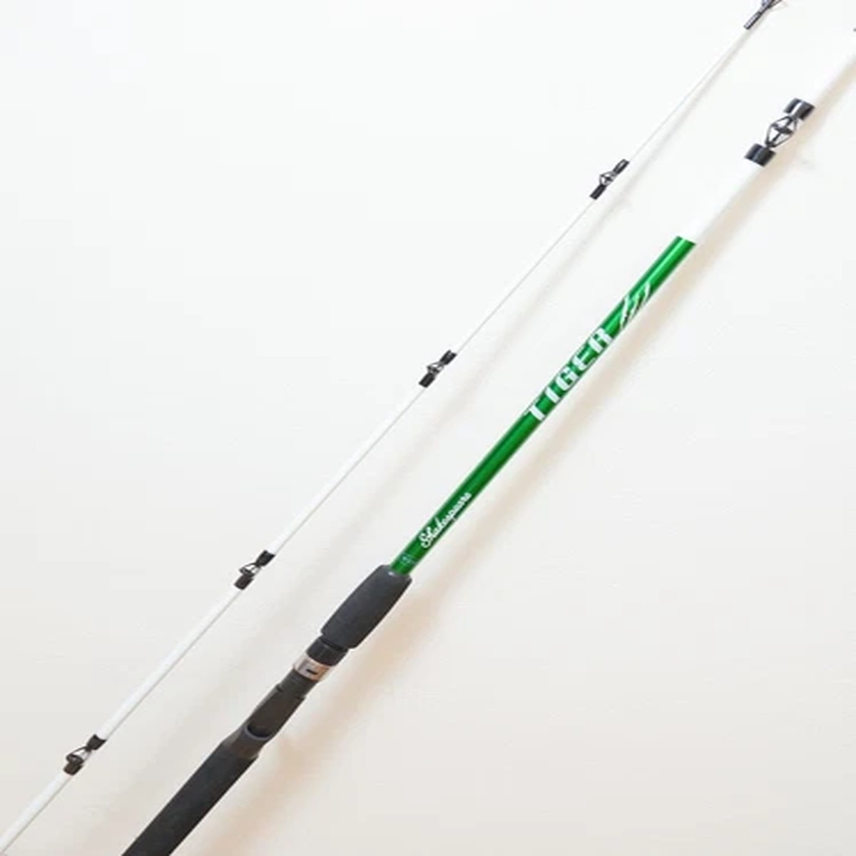 Shakespeare 1.98m Casting Spinning Rod Baitcast for hobbyist and enthusiasts AU